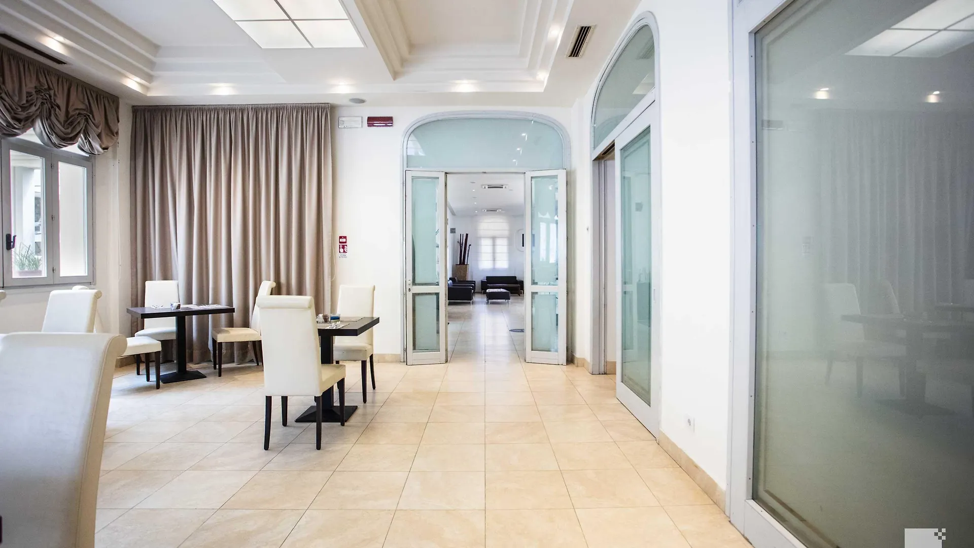 Hotel Regina Elena 57&Oro Bianco SPA Rímini 4*,  Italia